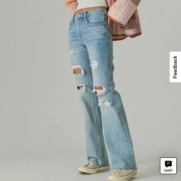 Lucky Brand Boyfriend Jeans Distressed Denim Flare Light Blue- Size 10 - Picture 2 of 9